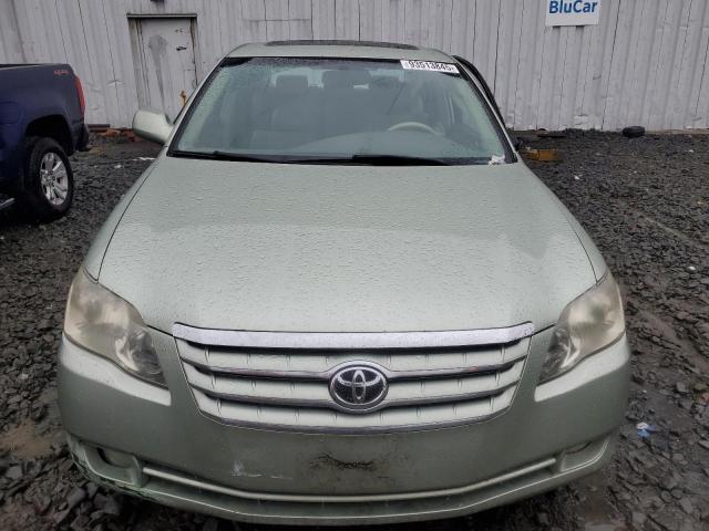 Toyota Avalon Xl Image 2