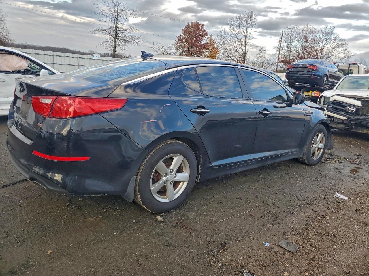 Kia Optima Lx Image 8