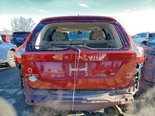 Volvo XC60 T6 Image 4