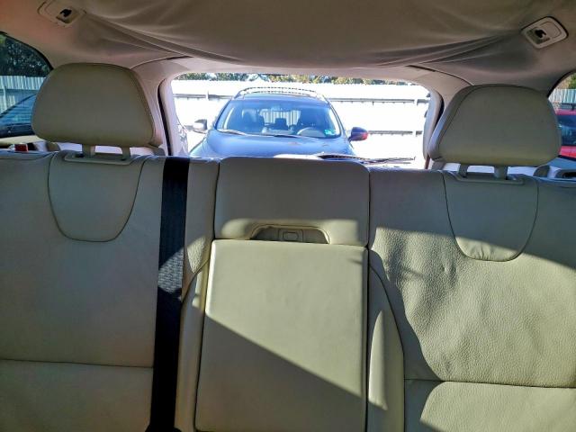 Volvo XC60 T6 Image 12