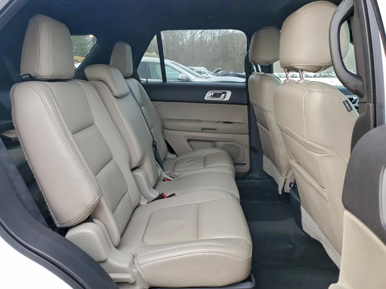 Ford Explorer Xlt Image 2