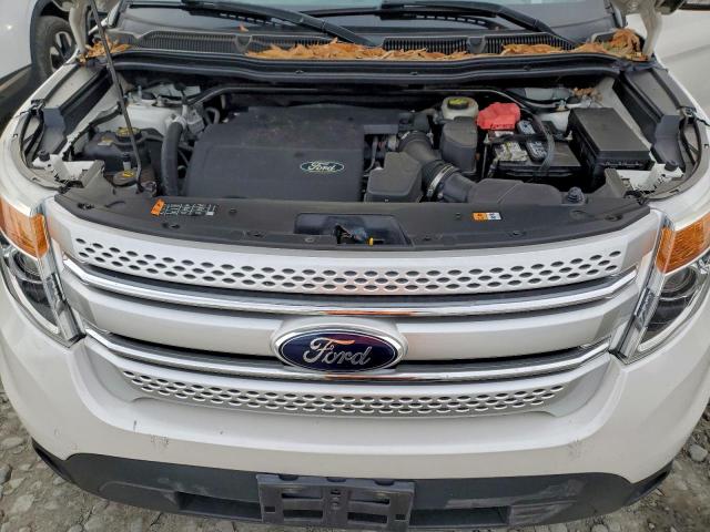 Ford Explorer Xlt Image 3