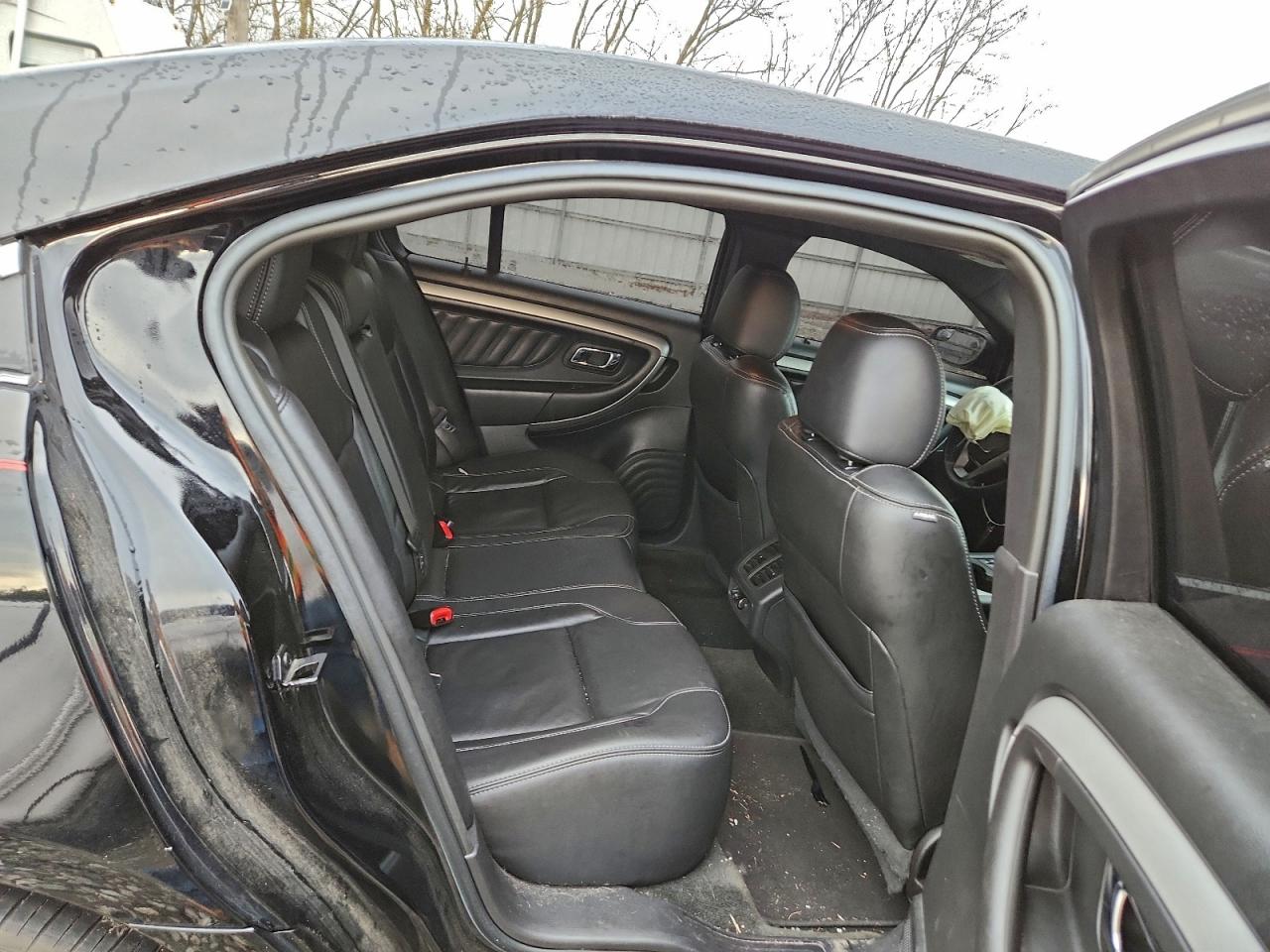 Ford Taurus Sel Image 10