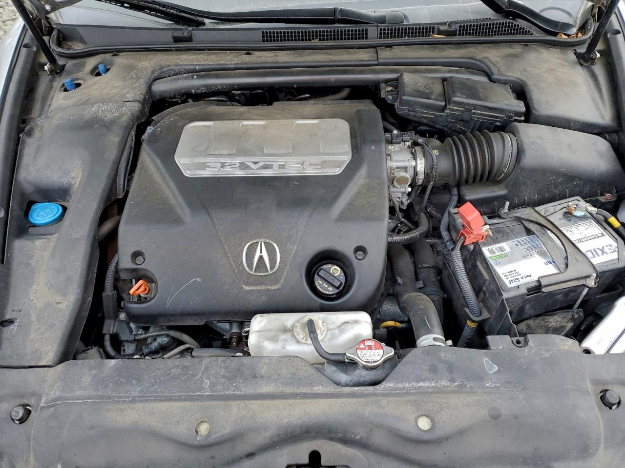 Acura TL Image 8