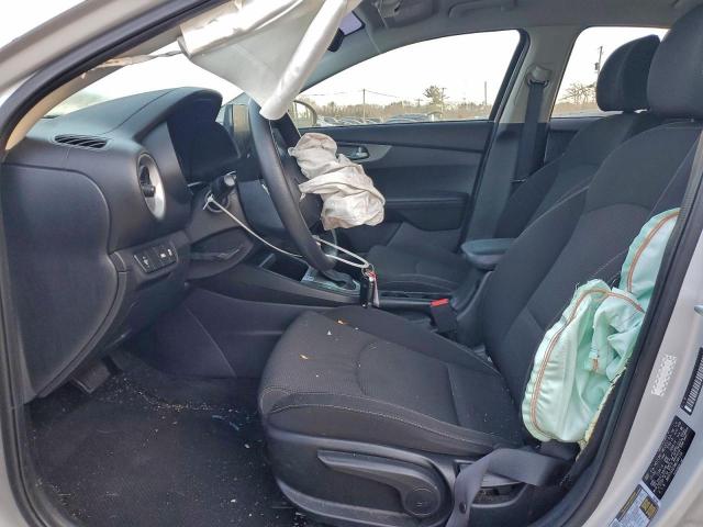 Kia Forte Fe Image 3