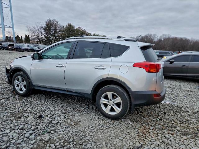 Toyota RAV4 Xle Image 4