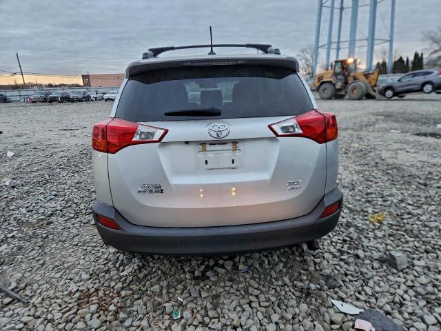 Toyota RAV4 Xle Image 5