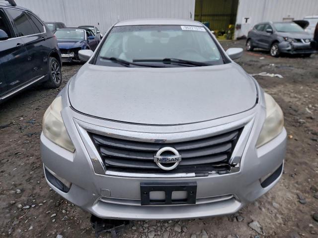 Nissan Altima 2.5 Image 3