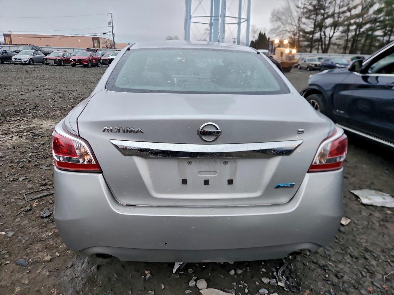 Nissan Altima 2.5 Image 8