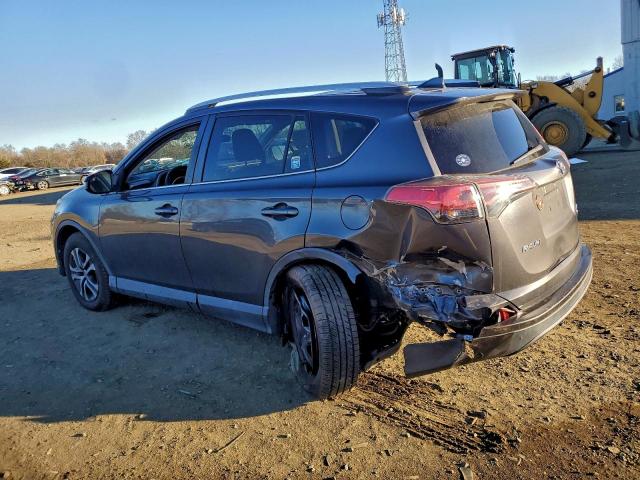 Toyota RAV4 Le Image 3