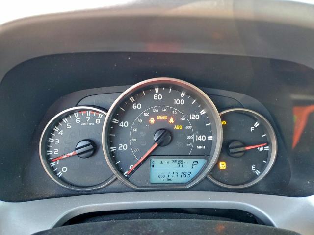 Toyota RAV4 Le Image 11