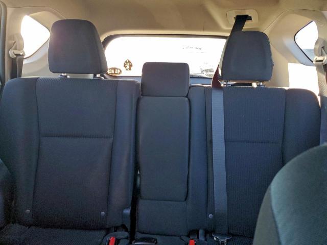 Toyota RAV4 Le Image 7