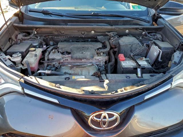 Toyota RAV4 Le Image 13