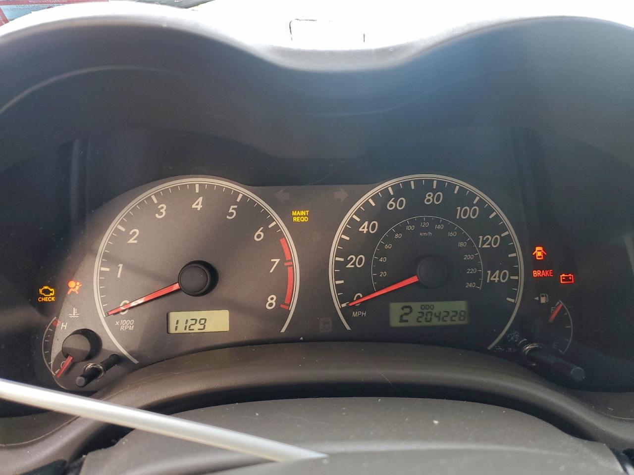 Toyota Corolla Base Image 9