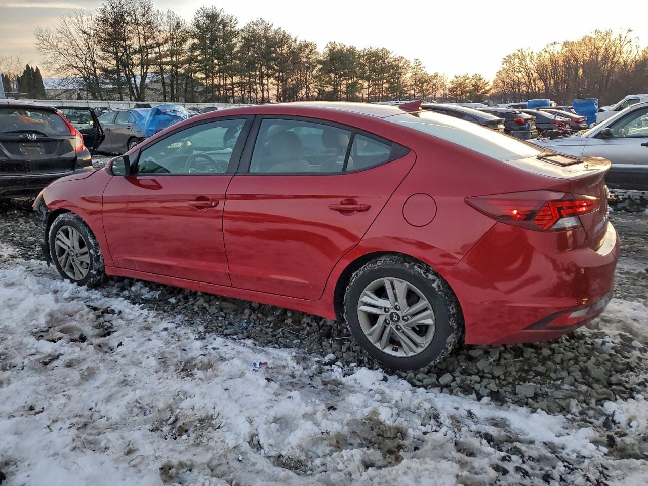 Hyundai ELANTRA Sel Image 4