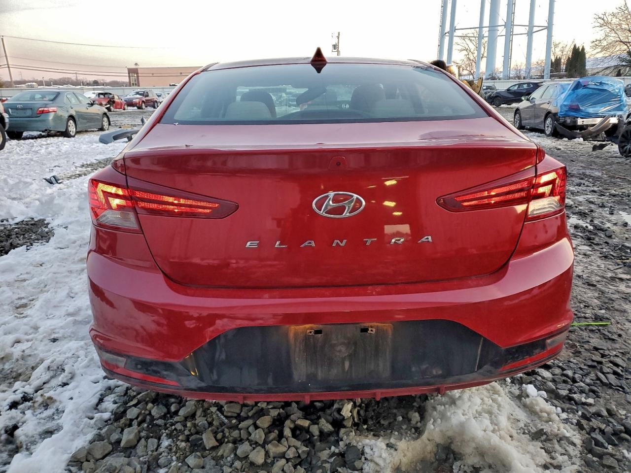 Hyundai ELANTRA Sel Image 5
