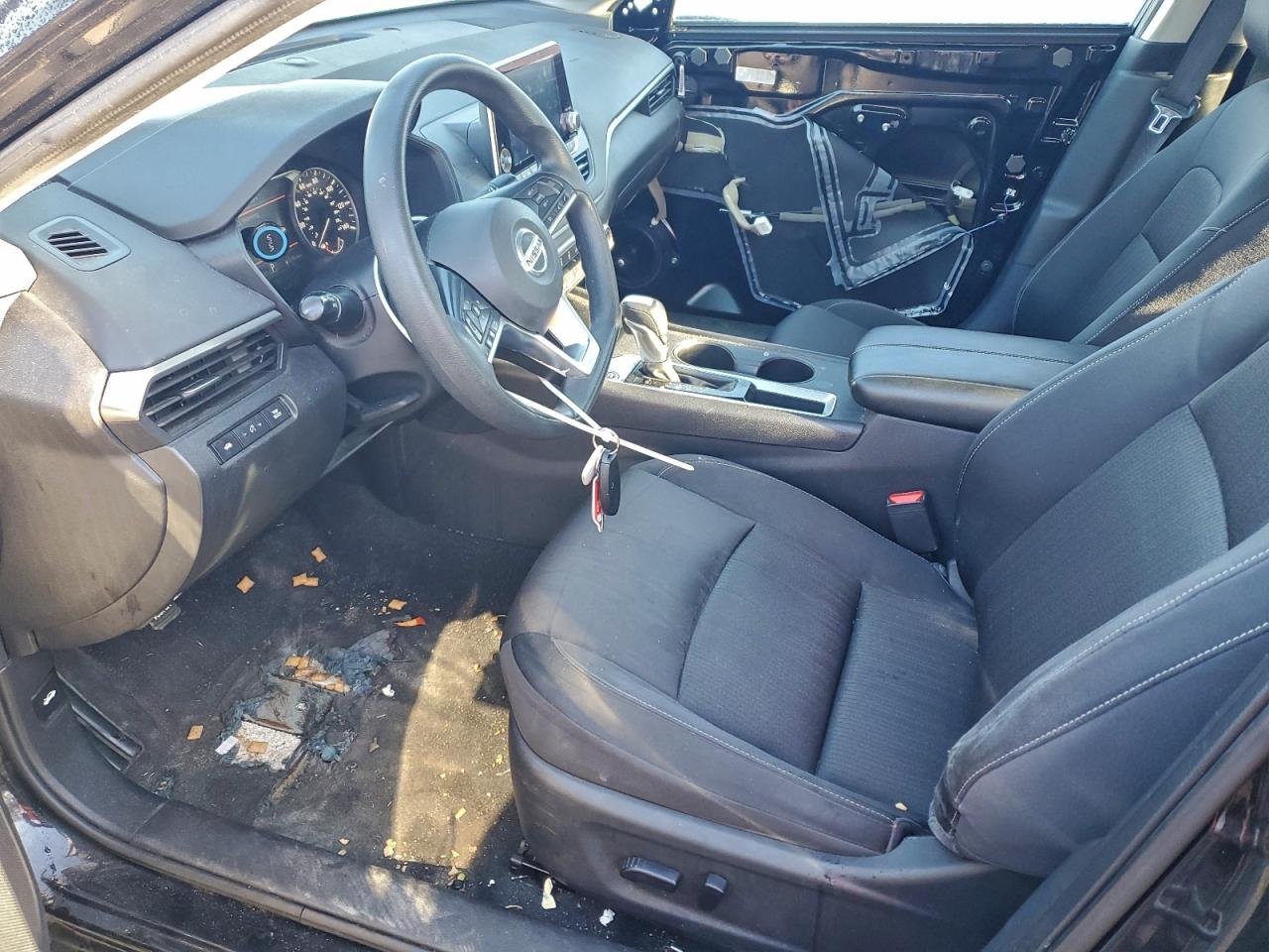 Nissan Altima S Image 10