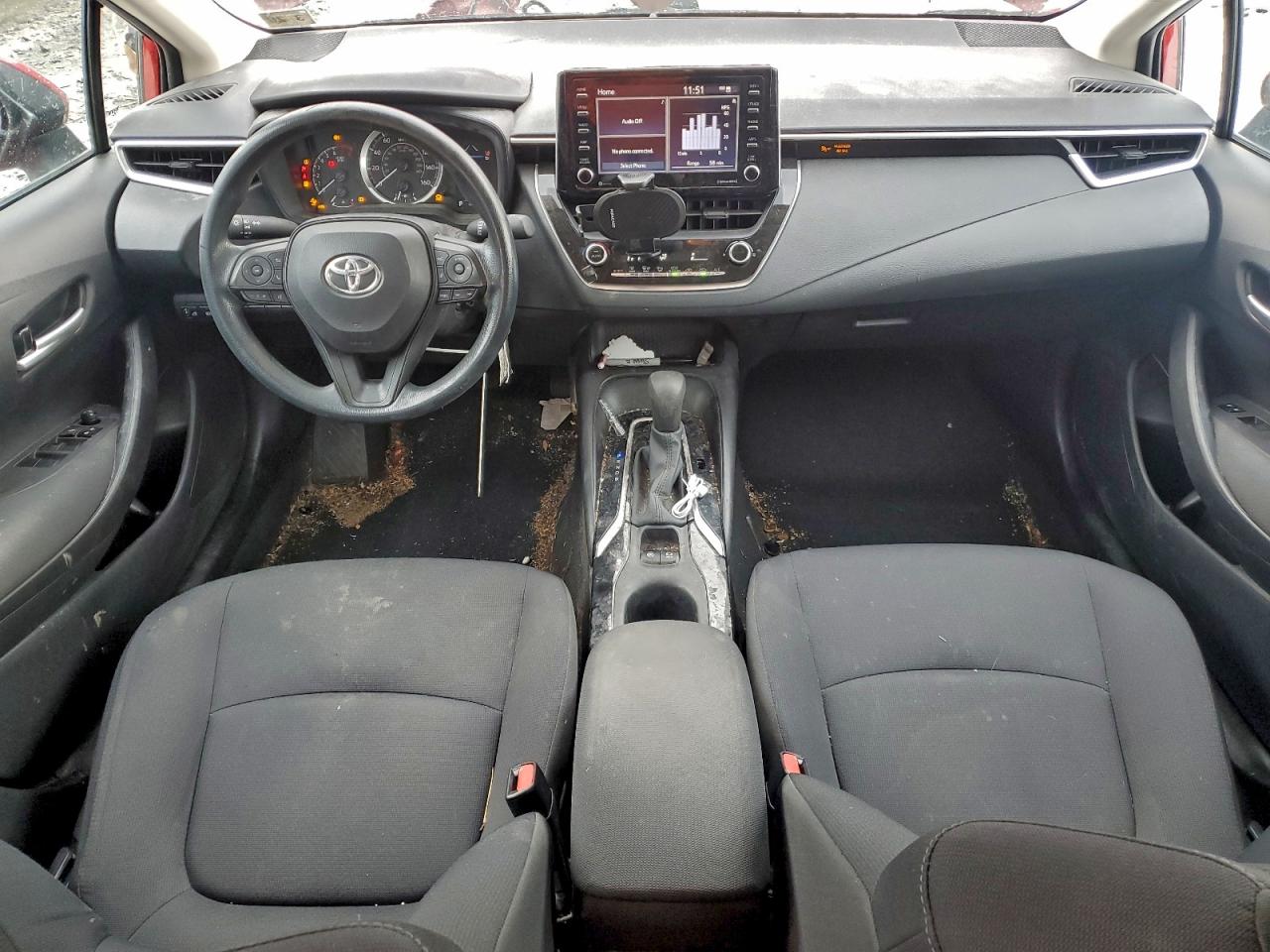 Toyota Corolla Le Image 10