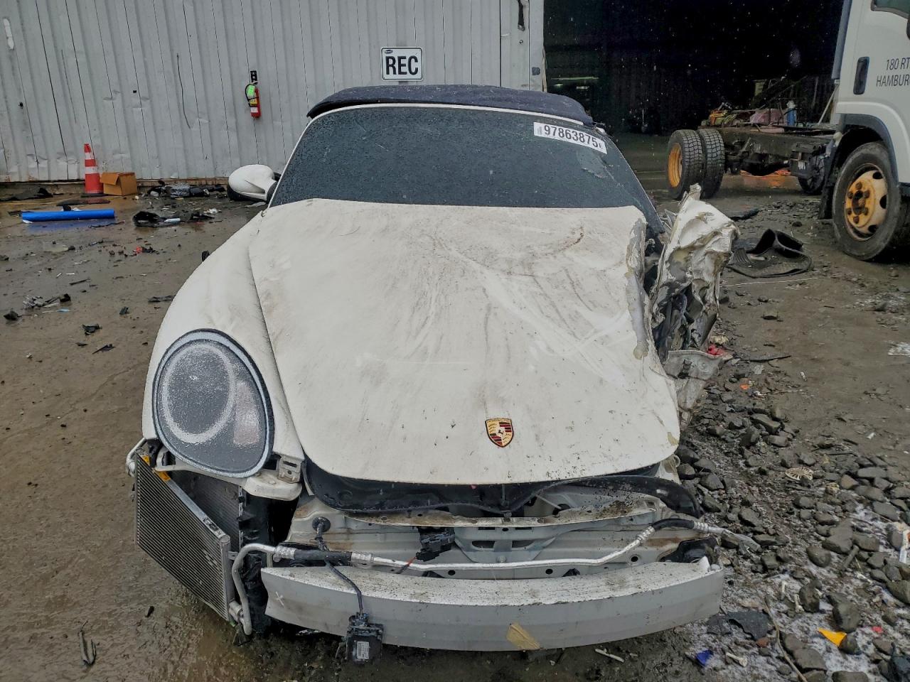 Porsche Boxster Image 6