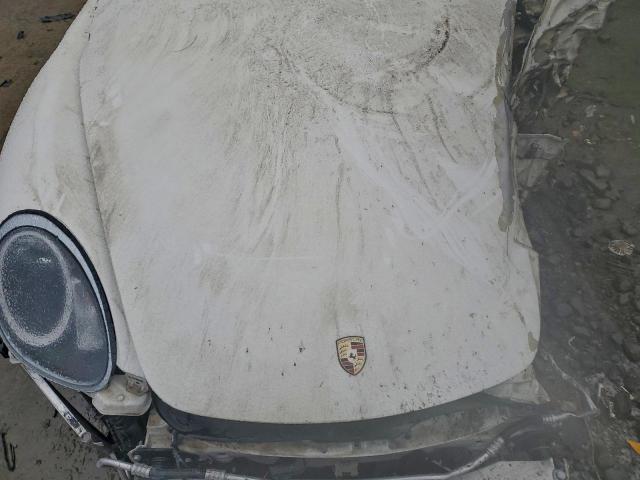 Porsche Boxster Image 12