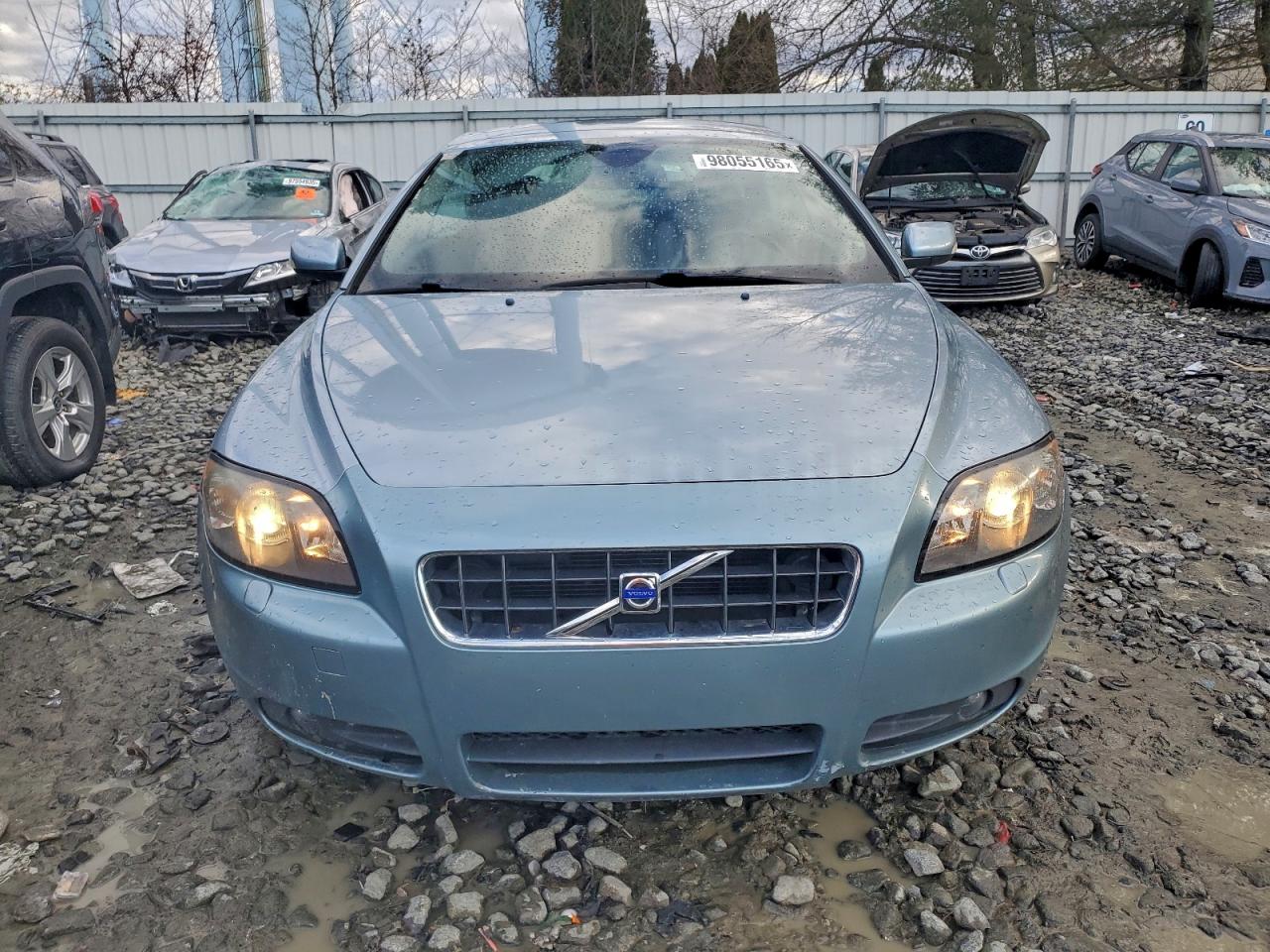 Volvo C70 T5 Image 11