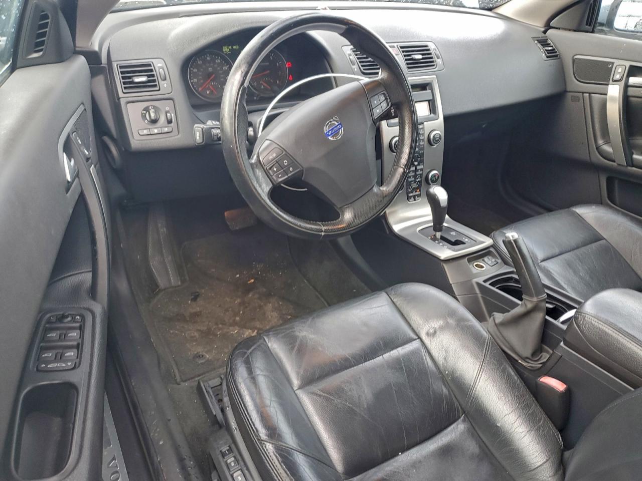 Volvo C70 T5 Image 7