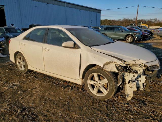 Toyota Camry L Image 5