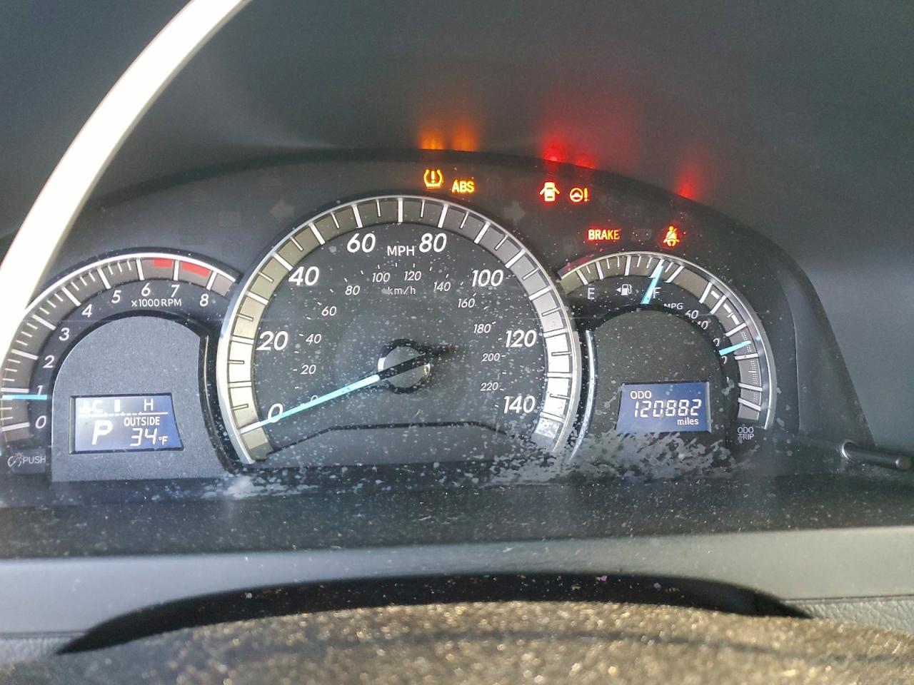 Toyota Camry L Image 9