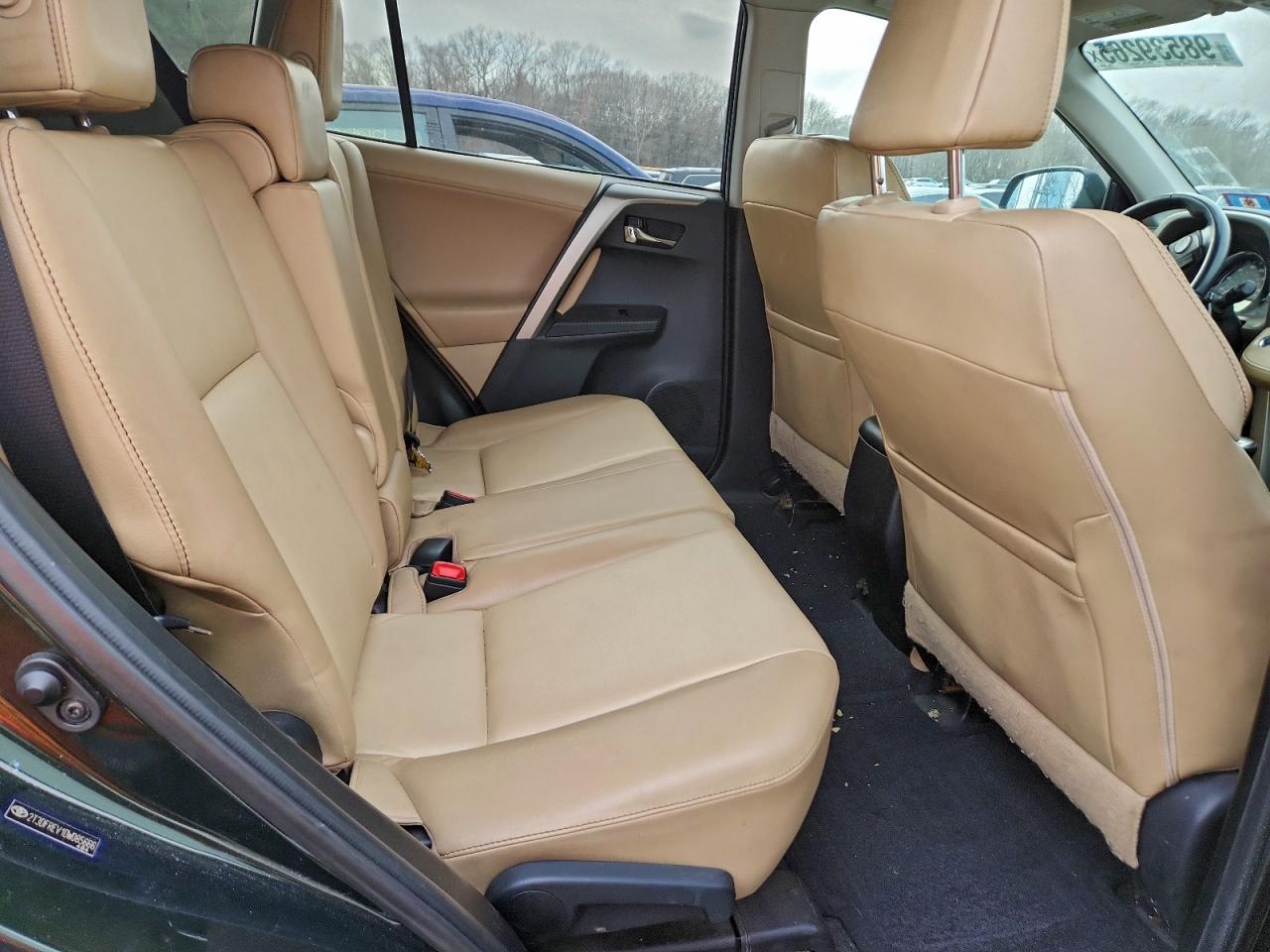 Toyota RAV4 Limited Image 6