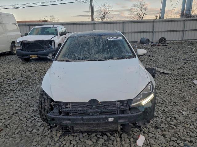 Volkswagen Golf S Image 11