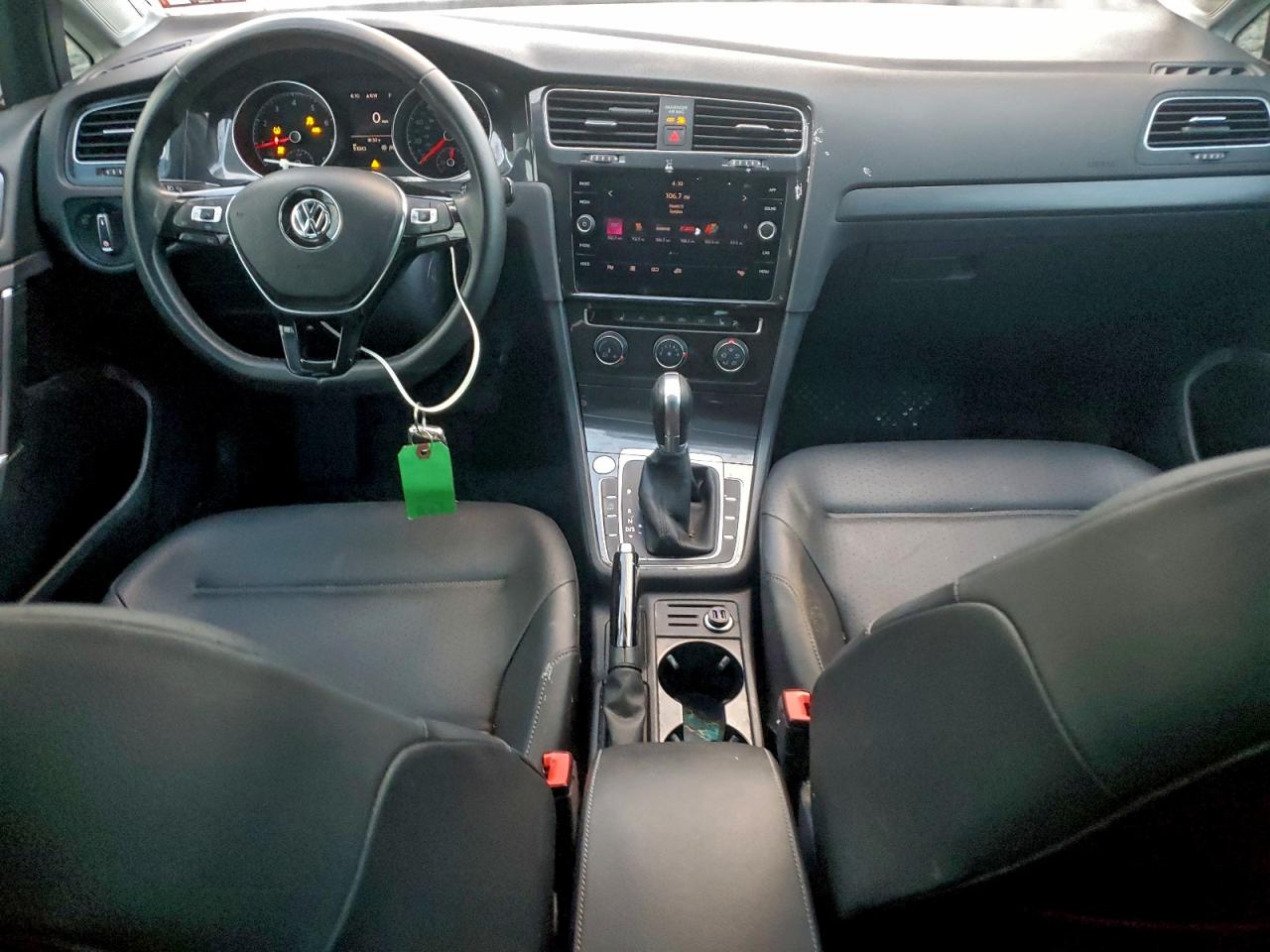 Volkswagen Golf S Image 6