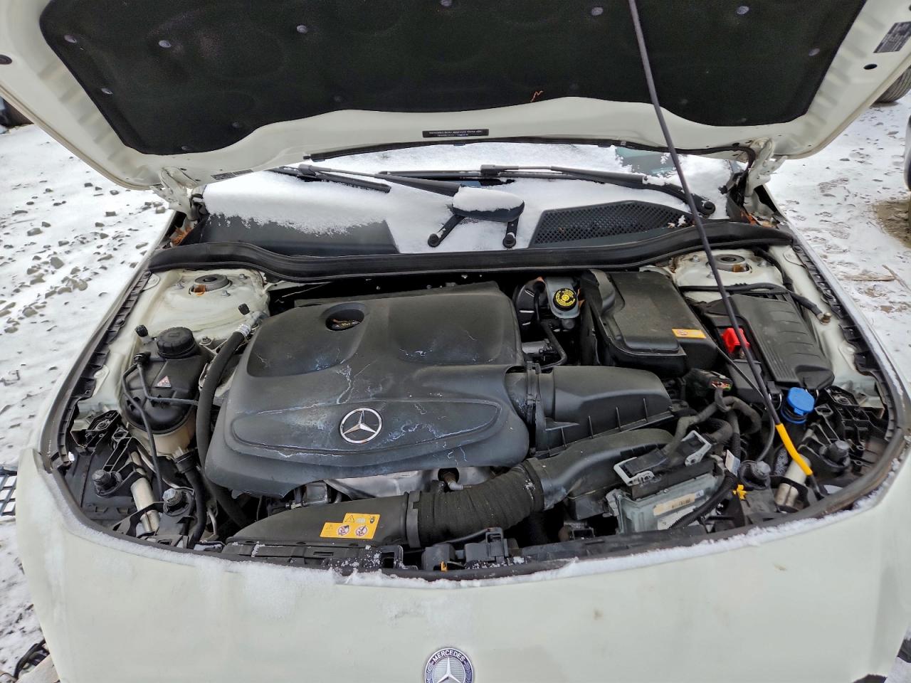 Mercedes-Benz Cla-class 250 Image 9