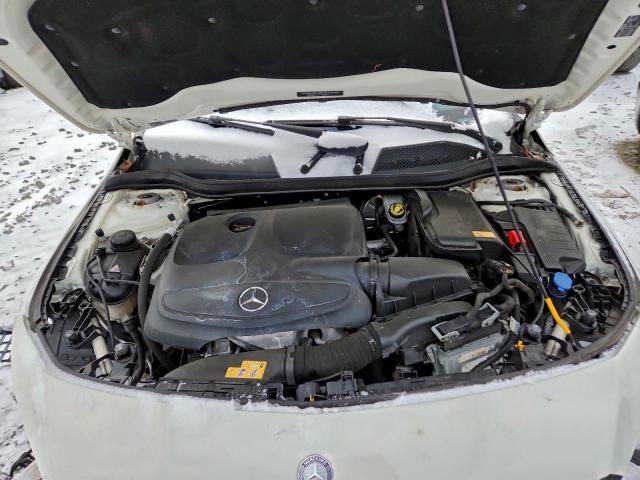 Mercedes-Benz Cla-class 250 Image 9