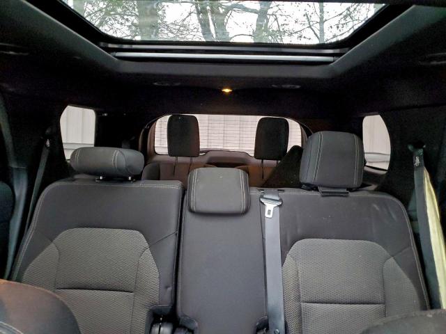 Ford Explorer Xlt Image 8