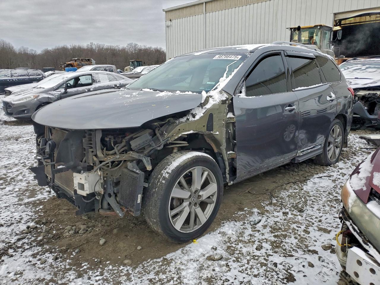 Nissan Pathfinder S Image 1