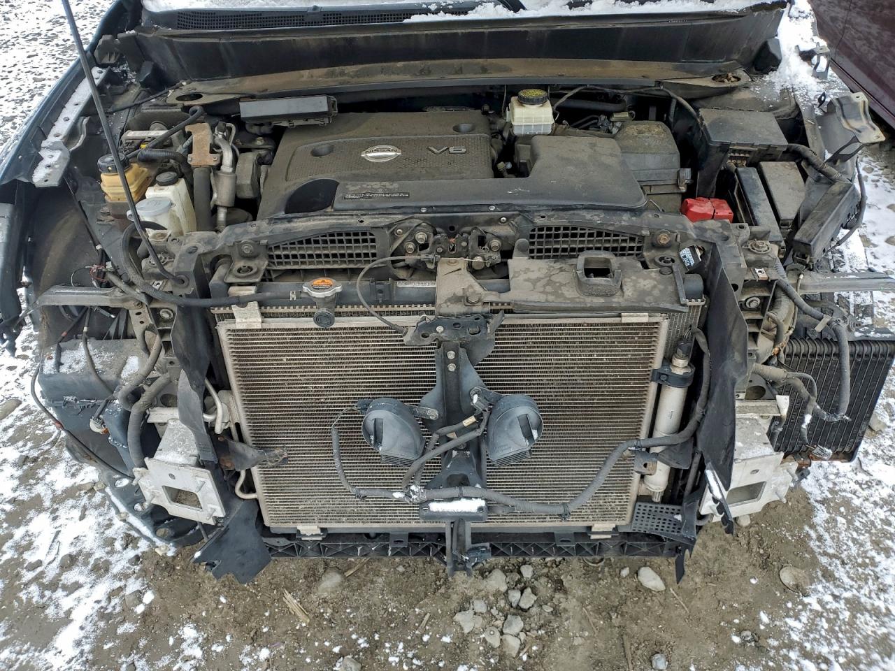 Nissan Pathfinder S Image 7