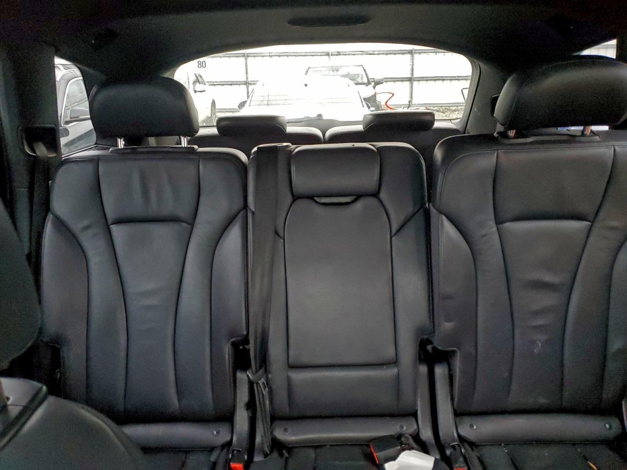 Audi Q7 Premium Plus Image 10