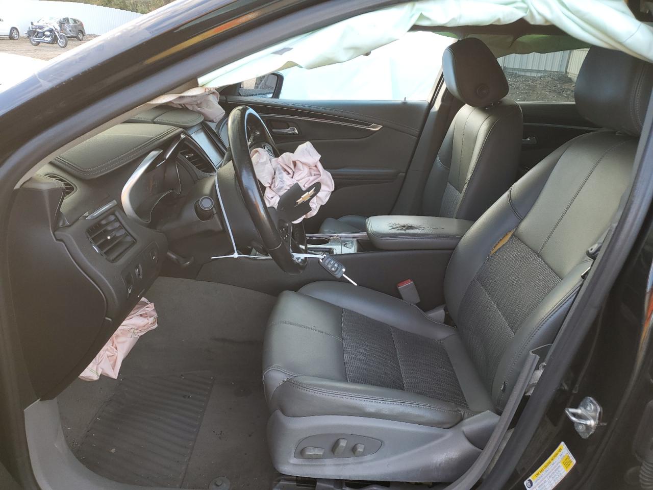 Chevrolet Impala Lt Image 9