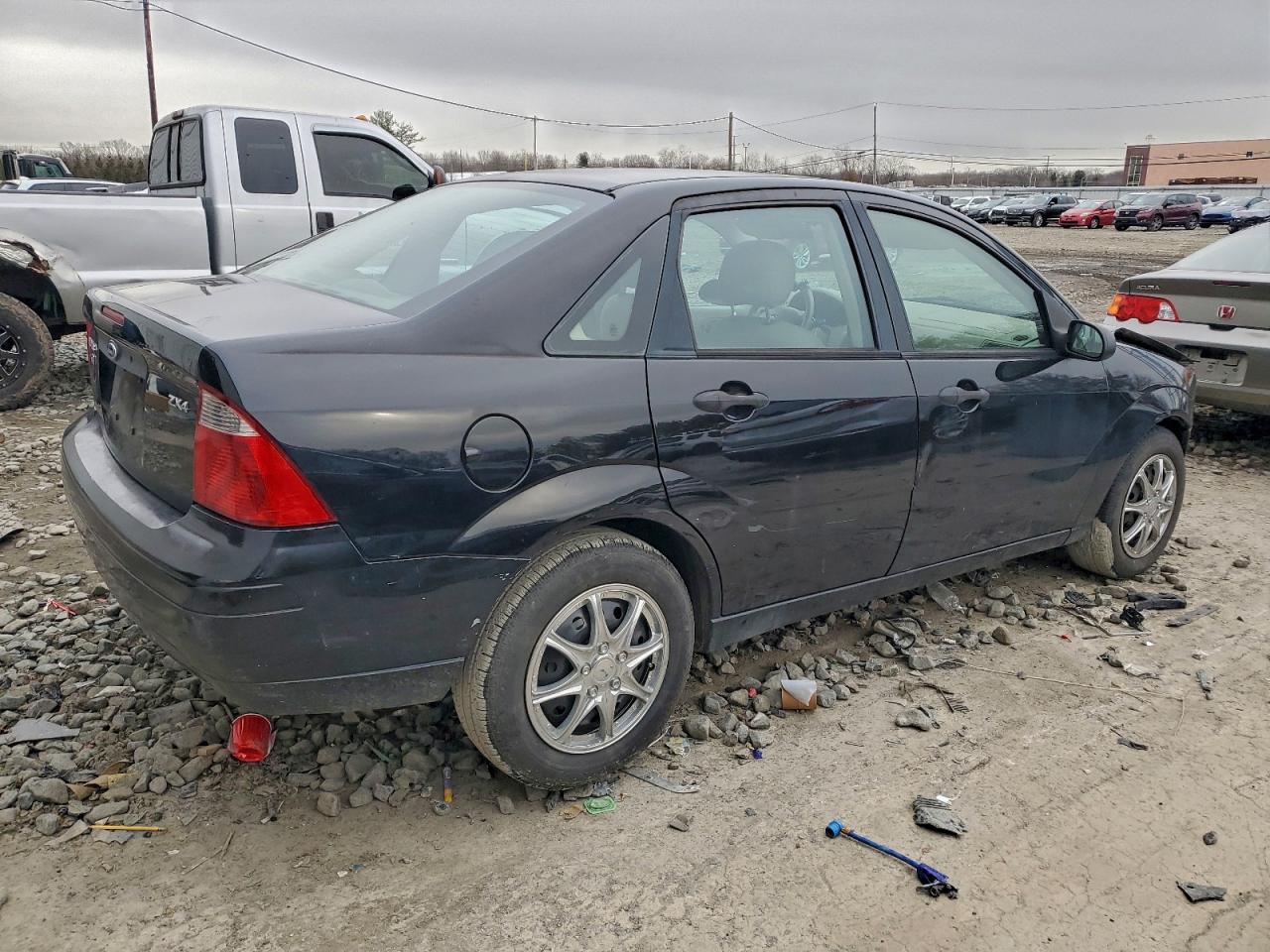 Ford Focus Zx4 Image 4