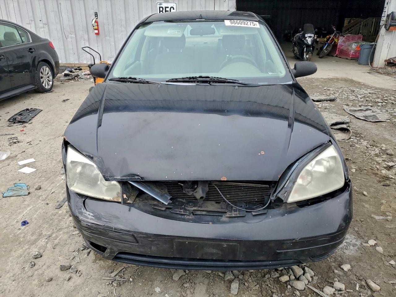 Ford Focus Zx4 Image 3