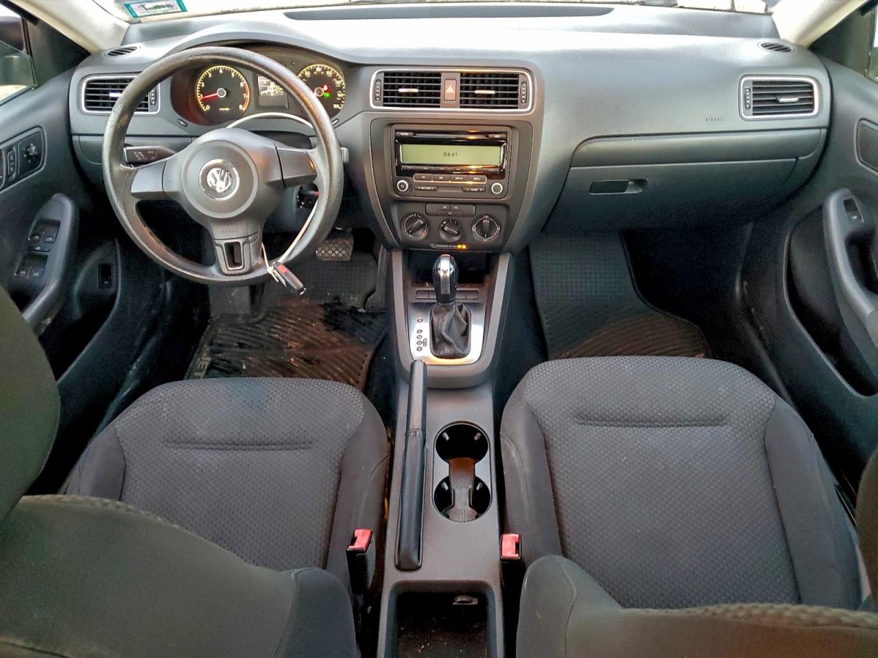 Volkswagen Jetta Base Image 5