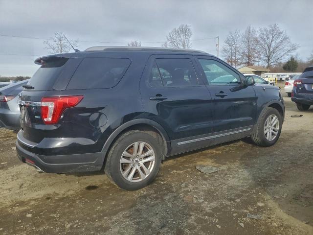 Ford Explorer Xlt Image 10