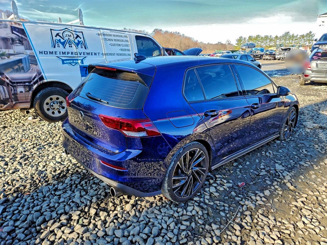 Volkswagen GTI Autobahn Image 3