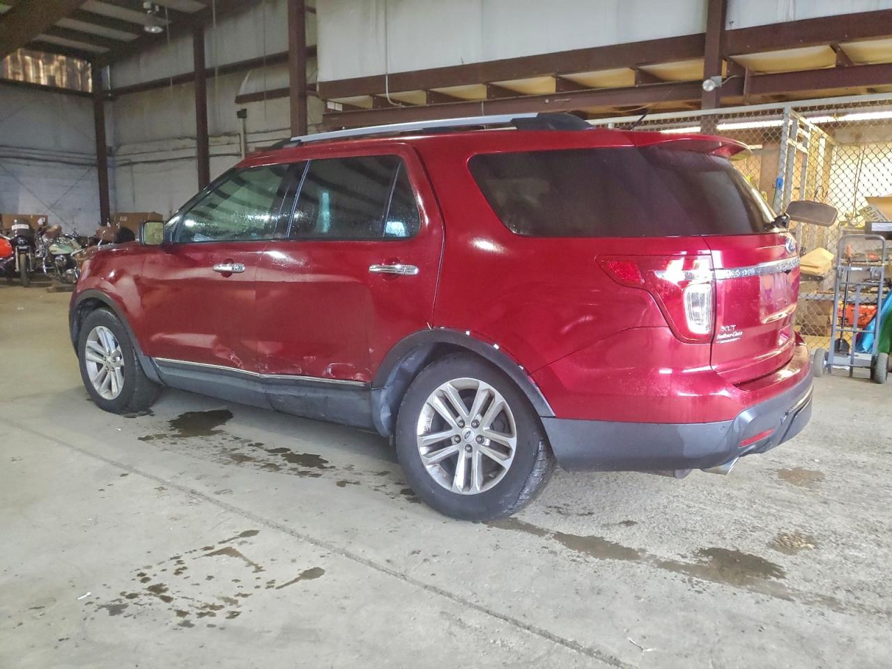 Ford Explorer Xlt Image 2