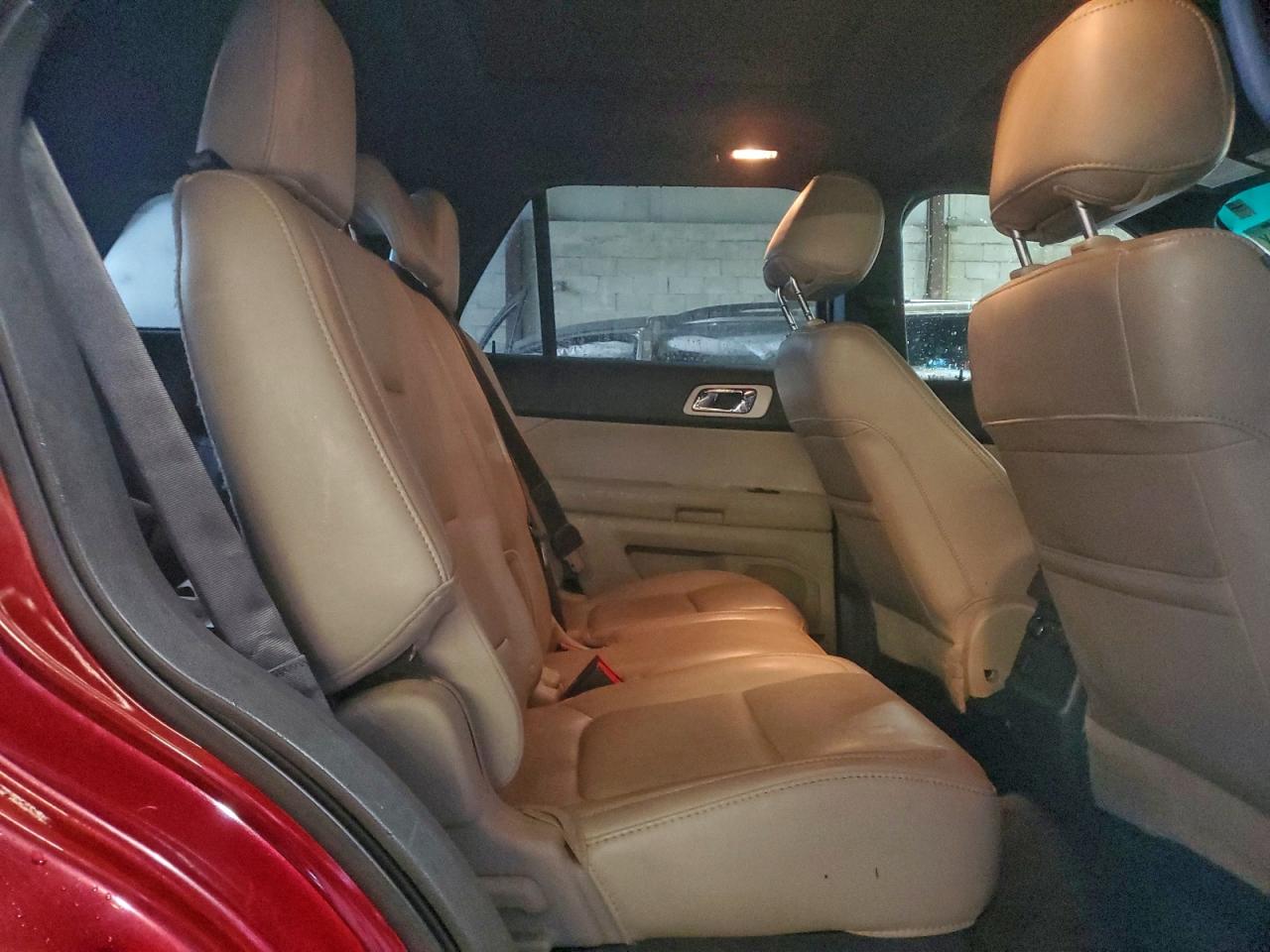 Ford Explorer Xlt Image 9