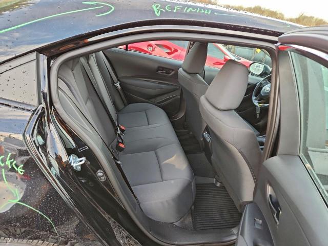 Toyota Corolla Le Image 4