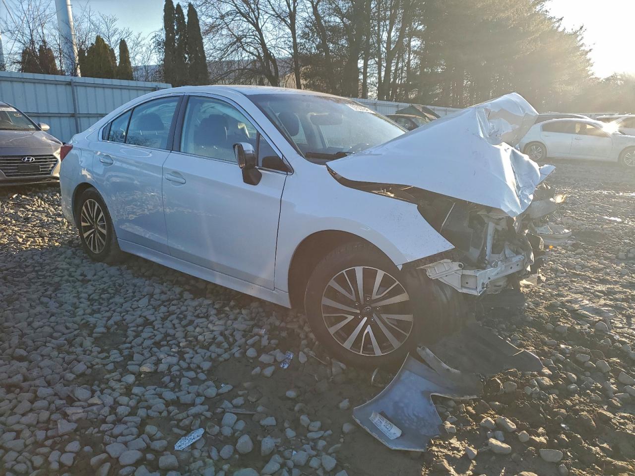 Subaru Legacy 2.5i Premium Image 3