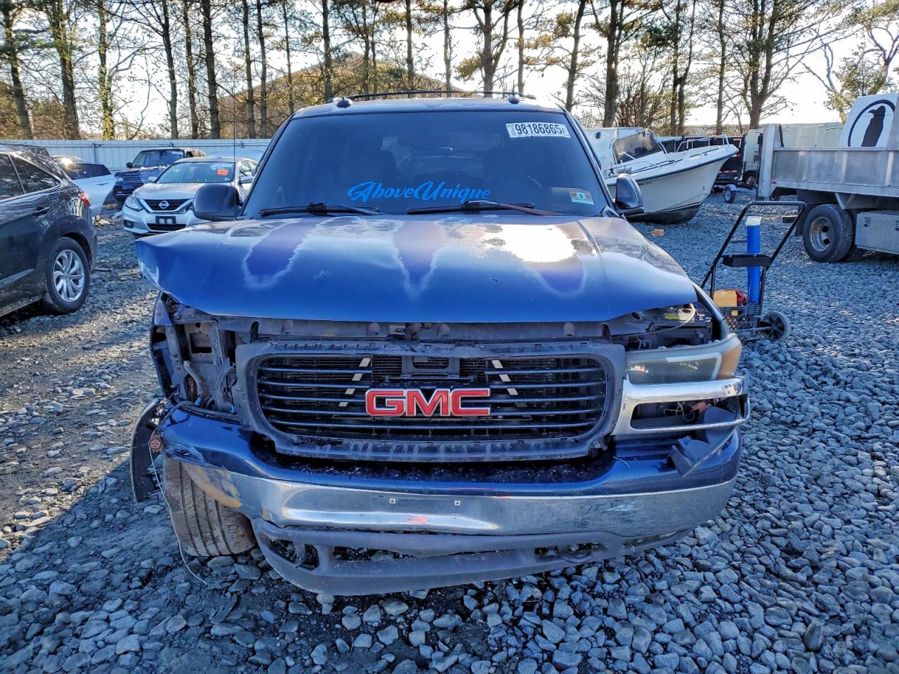 GMC Yukon Image 4