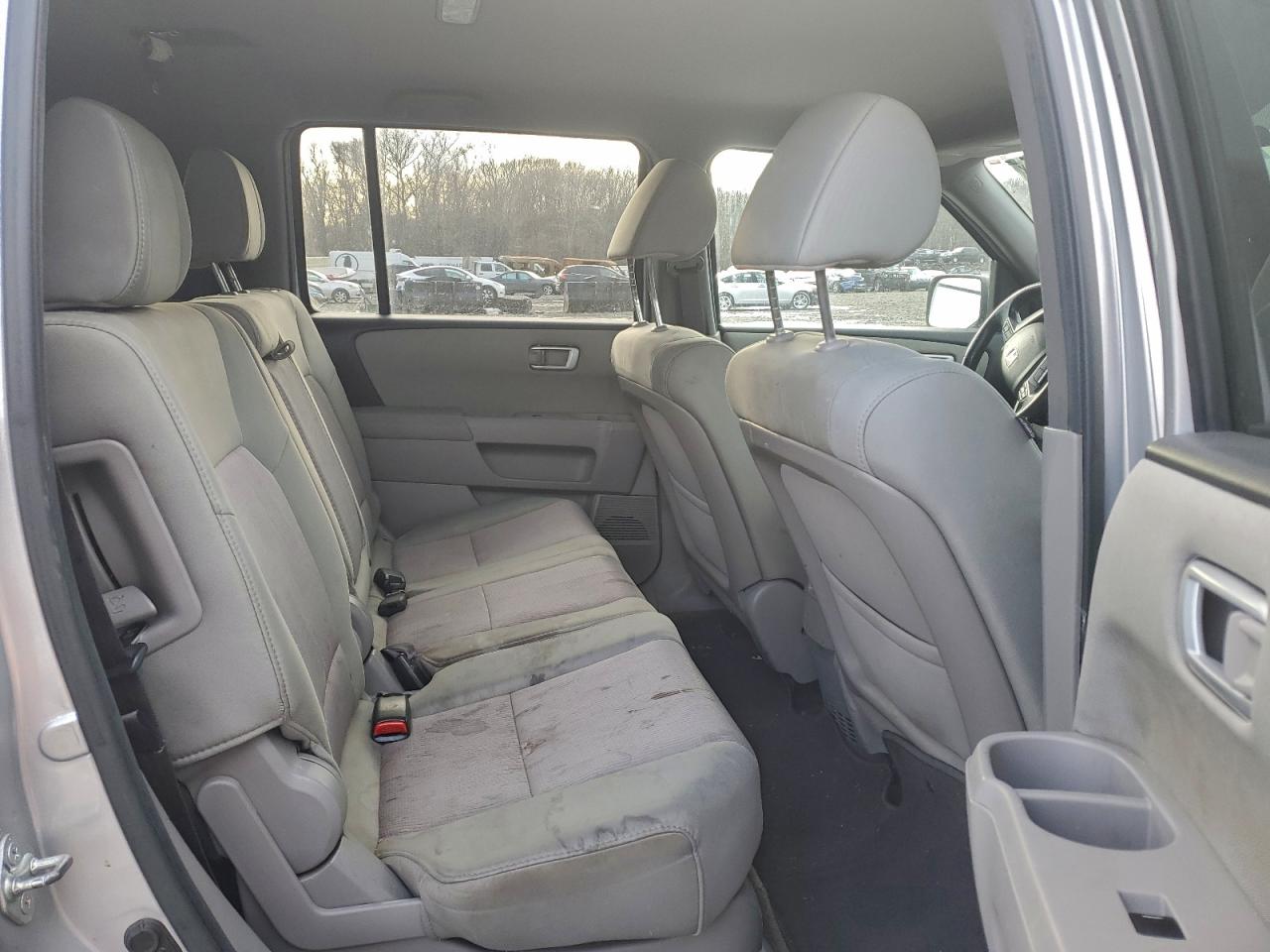 Honda Pilot Ex Image 8