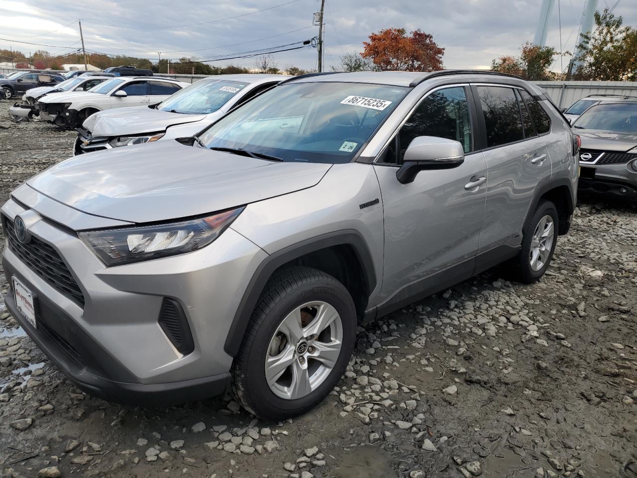 Toyota RAV4 Le Image 1